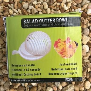 Salad cutter bowl